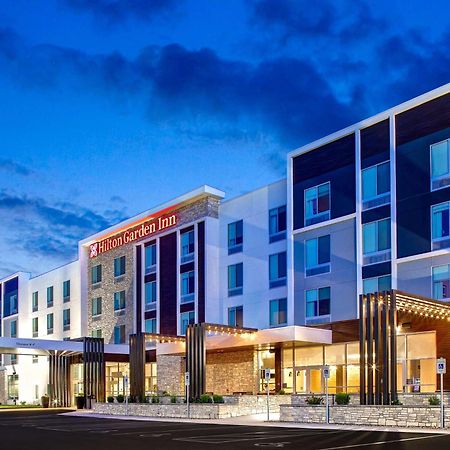 Hilton Garden Inn Cedar Rapids Ngoại thất bức ảnh