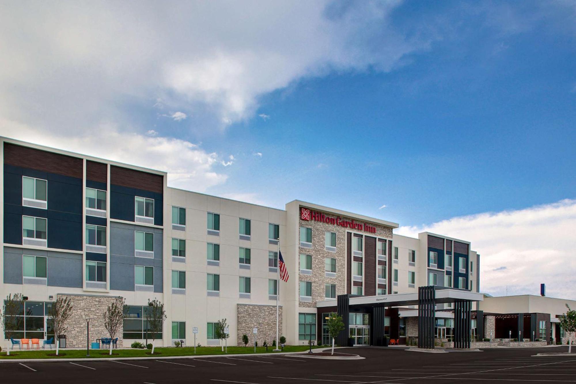Hilton Garden Inn Cedar Rapids Ngoại thất bức ảnh