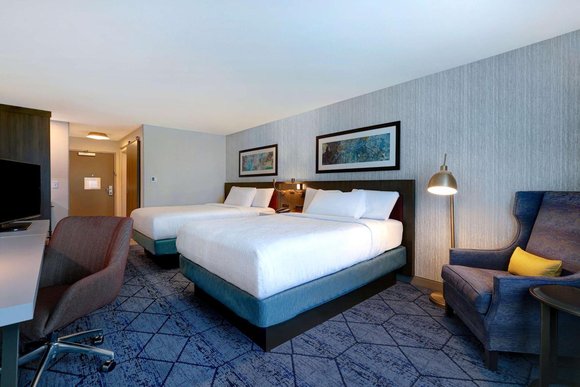 Hilton Garden Inn Cedar Rapids Ngoại thất bức ảnh